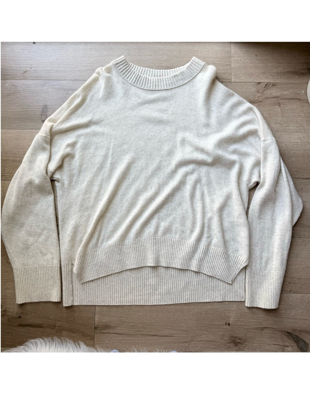 Abercrombie & Fitch 100% Cashmere Sweater Women’s XL Ivory relaxed boxy Hi Low - Picture 1 of 8
